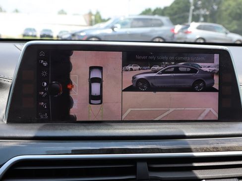 Used 2016 BMW 750i xDrive AWD/4WD image 40