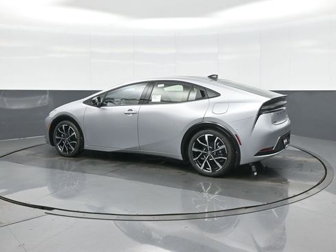 New 2026 Toyota Prius Plug-In Hybrid image 6
