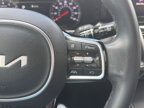 Used 2023 Kia Sorento S w/ Panoramic Sunroof Package FWD image 29