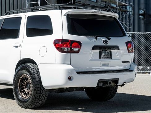 Used 2021 Toyota Sequoia TRD Pro AWD/4WD image 12