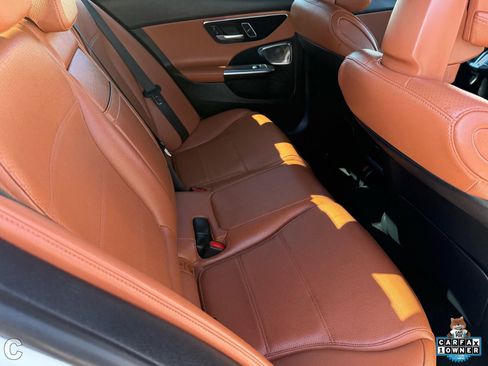 Used 2024 Mercedes-Benz C 300 Sedan image 12