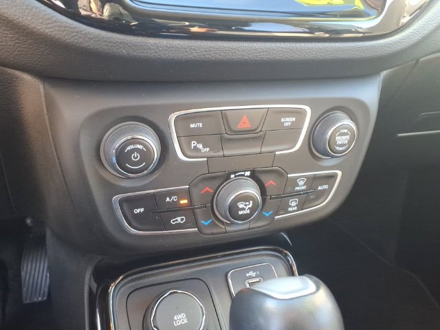 Certified 2019 Jeep Compass Limited w/ Safety & Security Group AWD/4WD image 16