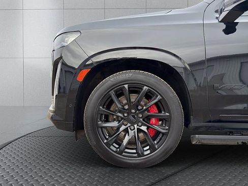 Used 2023 Cadillac Escalade ESV Sport Platinum w/ LPO, ONYX Package image 10