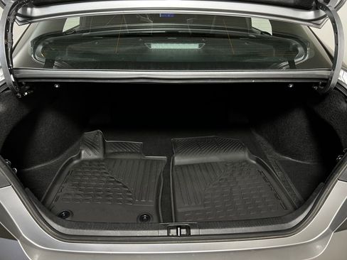 Used 2025 Toyota Camry SE image 24