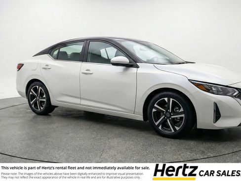Used 2025 Nissan Sentra SV image 1