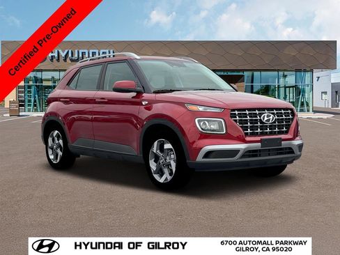 Used 2025 Hyundai Venue SEL image 13