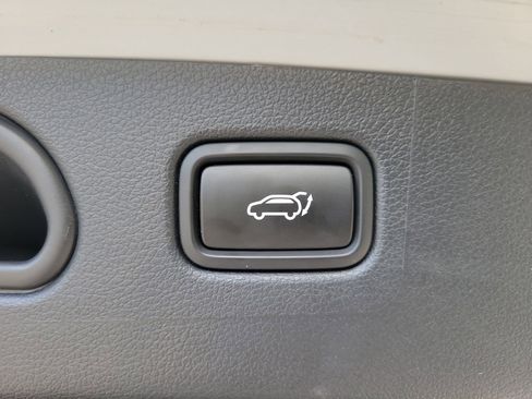 Used 2019 Hyundai Tucson Ultimate w/ Cargo Package FWD image 8