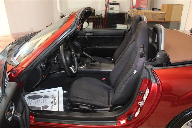 Used 2008 MAZDA MX-5 Miata Touring w/ Suspension Pkg RWD image 21