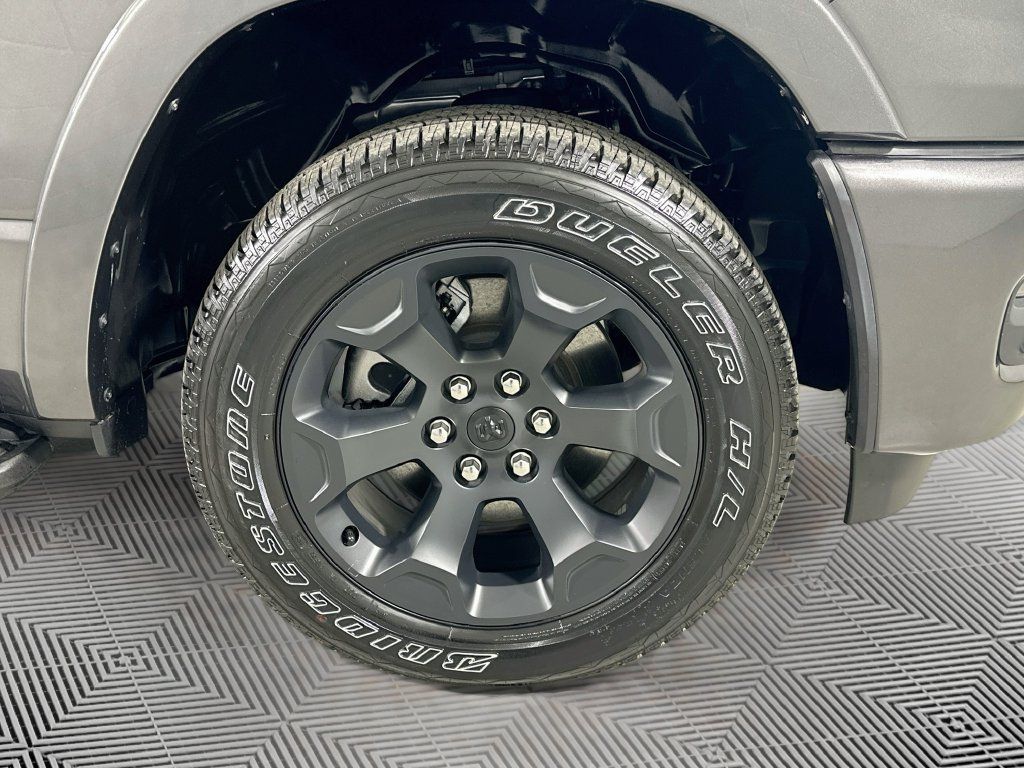 Used 2026 RAM 1500 Big Horn w/ Night Edition AWD/4WD image 30
