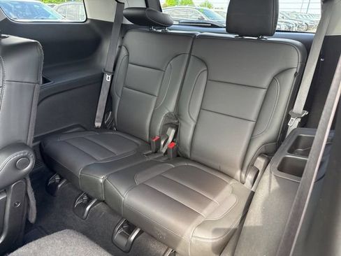 Used 2019 GMC Acadia SLT AWD/4WD image 17
