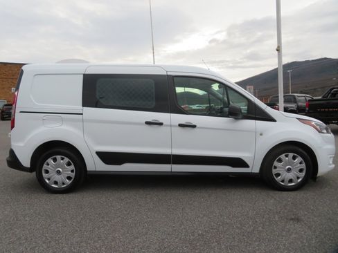 Used 2020 Ford Transit Connect XLT image 8