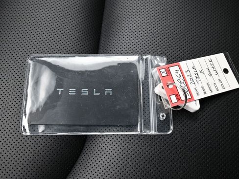 Used 2023 Tesla Model X image 35