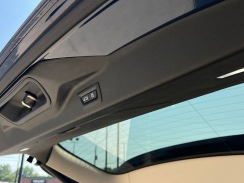 Used 2020 BMW X7 xDrive40i w/ Cold Weather Package image 31