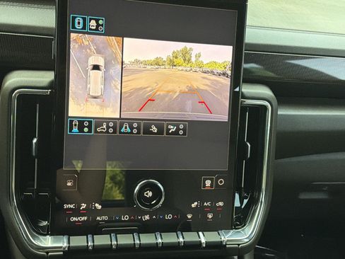 Used 2026 GMC Yukon Elevation RWD image 25