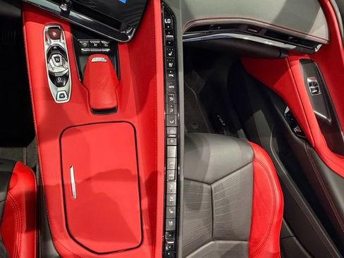 Used 2025 Chevrolet Corvette Z06 w/ Stealth Interior Trim Package RWD image 21