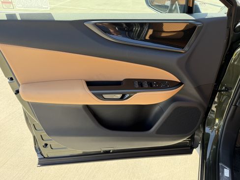 New 2026 Lexus NX 350 AWD image 17