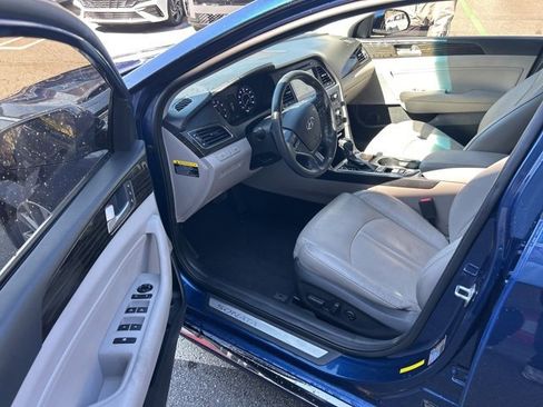 Used 2016 Hyundai Sonata Limited w/ Option Group 05 image 9