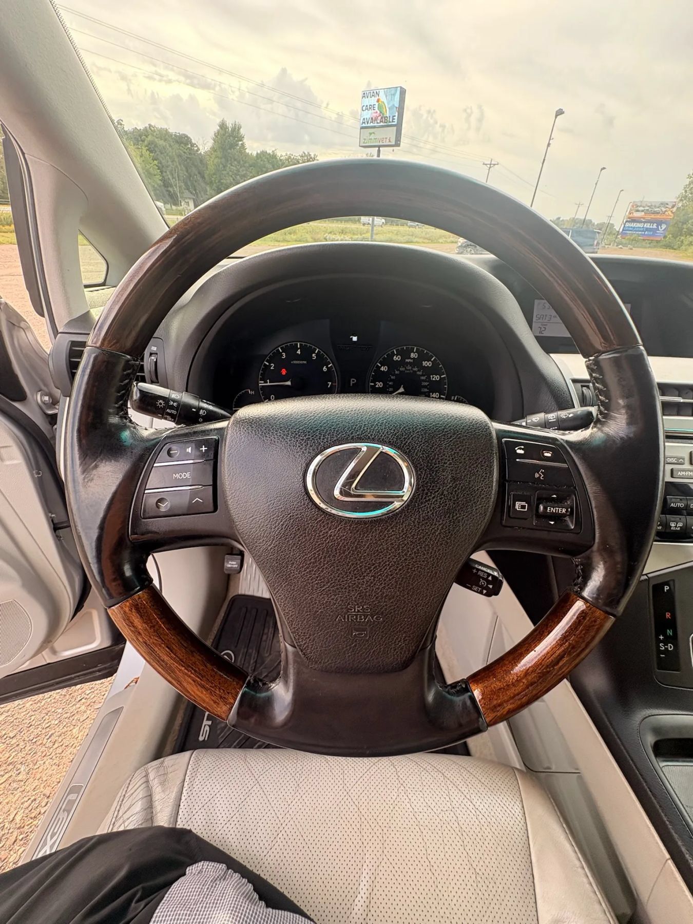 Used 2011 Lexus RX 350 AWD w/ Premium Pkg image 19