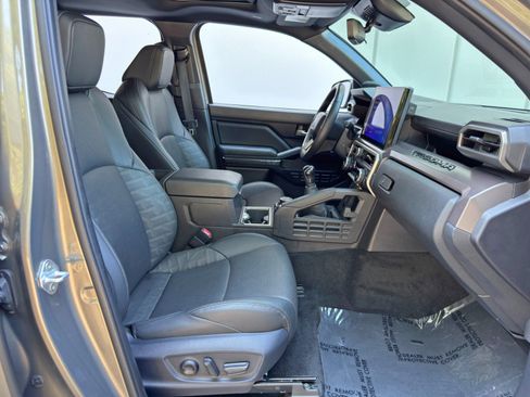 Used 2024 Toyota Tacoma TRD Sport w/ TRD Sport Premium Package AWD/4WD image 16