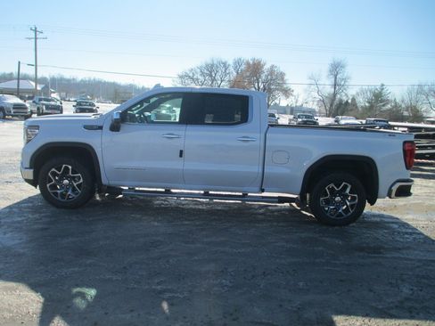 New 2026 GMC Sierra 1500 SLT w/ SLT Premium Plus Package image 9