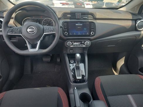 New 2025 Nissan Versa SR w/ Trunk Package image 4