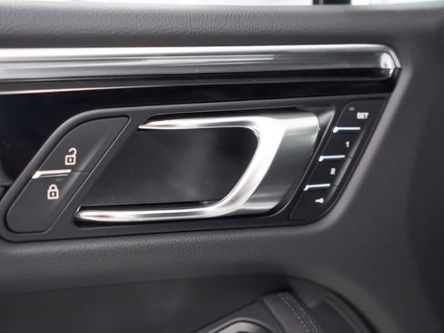 Certified 2026 Porsche Macan S AWD/4WD image 22