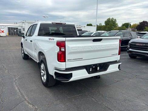 Used 2020 Chevrolet Silverado 1500 Custom w/ Custom Value Package AWD/4WD image 7