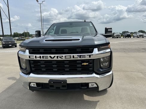 Certified 2020 Chevrolet Silverado 2500 LT w/ Convenience Package AWD/4WD image 3