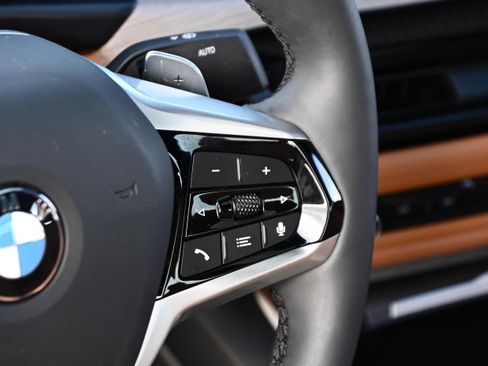 Certified 2025 BMW 330i Sedan image 30