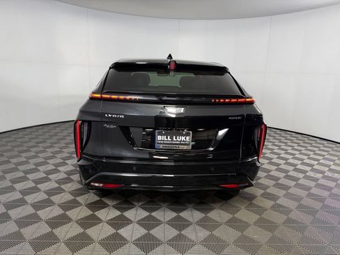 Used 2024 Cadillac Lyriq Sport RWD image 6