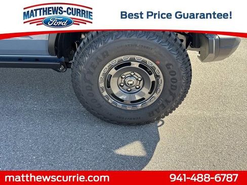 New 2025 Ford Bronco Badlands image 14