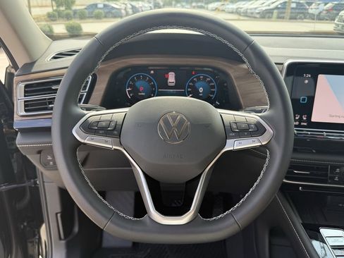 New 2026 Volkswagen Atlas SE image 14