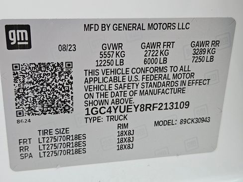 Used 2024 Chevrolet Silverado 3500 LTZ w/ LTZ Convenience Package AWD/4WD image 34