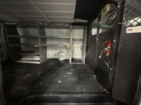 Used 2006 Ford E-250 and Econoline 250 RWD image 20