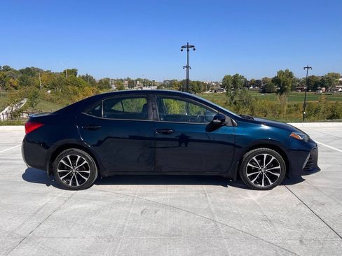 Used 2017 Toyota Corolla SE image 4