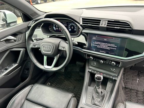 Used 2022 Audi Q3 2.0T Premium AWD/4WD image 24