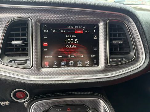 Used 2016 Dodge Challenger SRT Hellcat RWD image 20