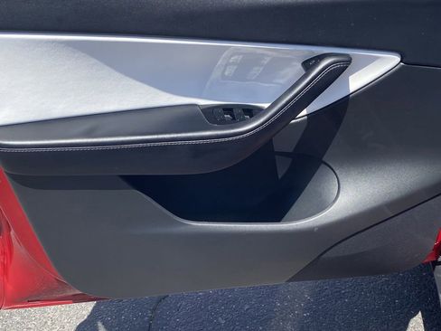 Used 2020 Tesla Model Y Long Range AWD/4WD image 21