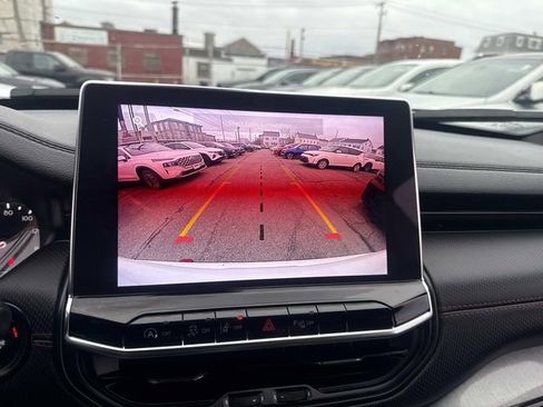 Used 2024 Jeep Compass Trailhawk image 25