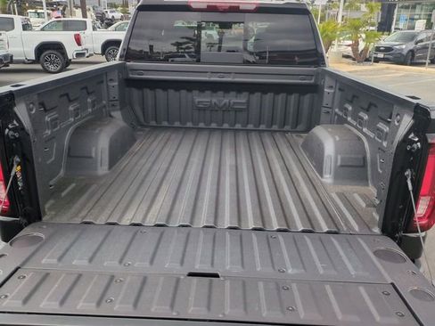 New 2026 GMC Sierra 1500 AT4 w/ AT4 Premium Package AWD/4WD image 27