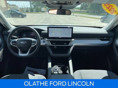 Certified 2025 Ford Explorer Active AWD/4WD image 15