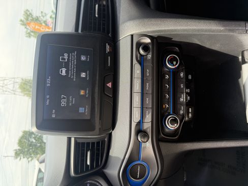 Used 2019 Hyundai Veloster 2.0 FWD image 14