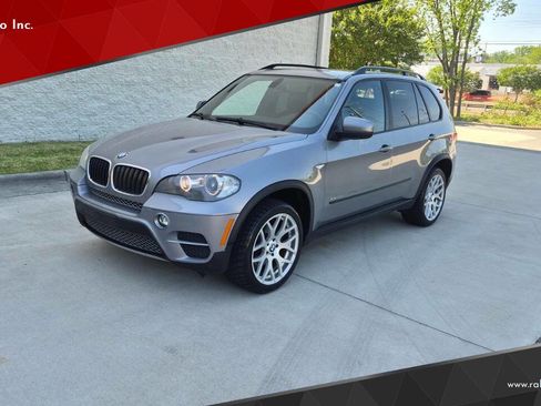 Used 2011 BMW X5 xDrive35i image 1