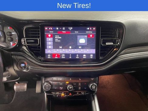 Used 2022 Dodge Durango GT w/ Blacktop Package AWD/4WD image 16