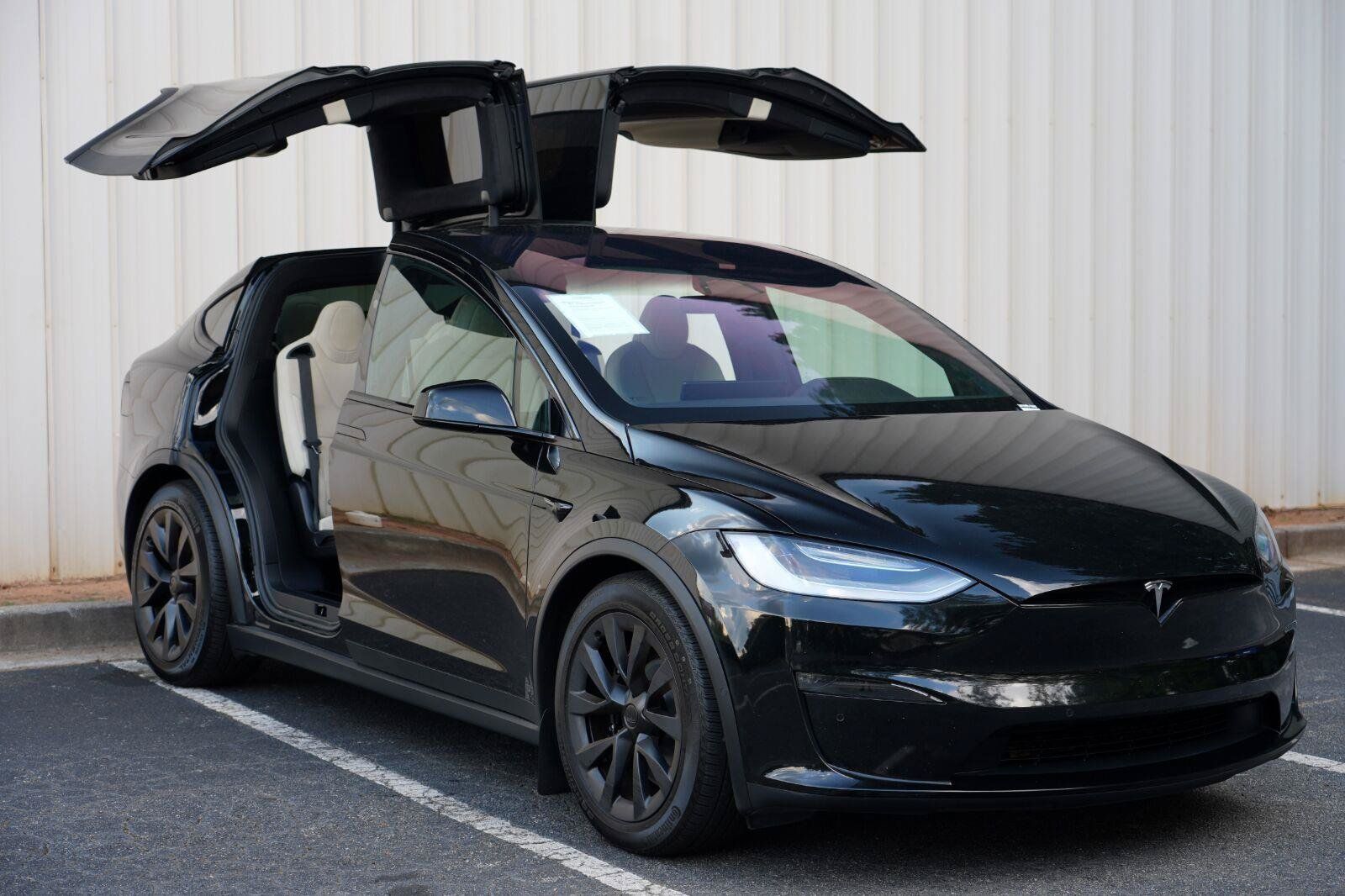 Used 2023 Tesla Model X AWD/4WD image 58