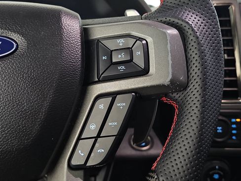Used 2018 Ford F150 Raptor w/ Equipment Group 802A Luxury AWD/4WD image 16