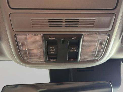 Used 2021 Honda Pilot EX-L image 23