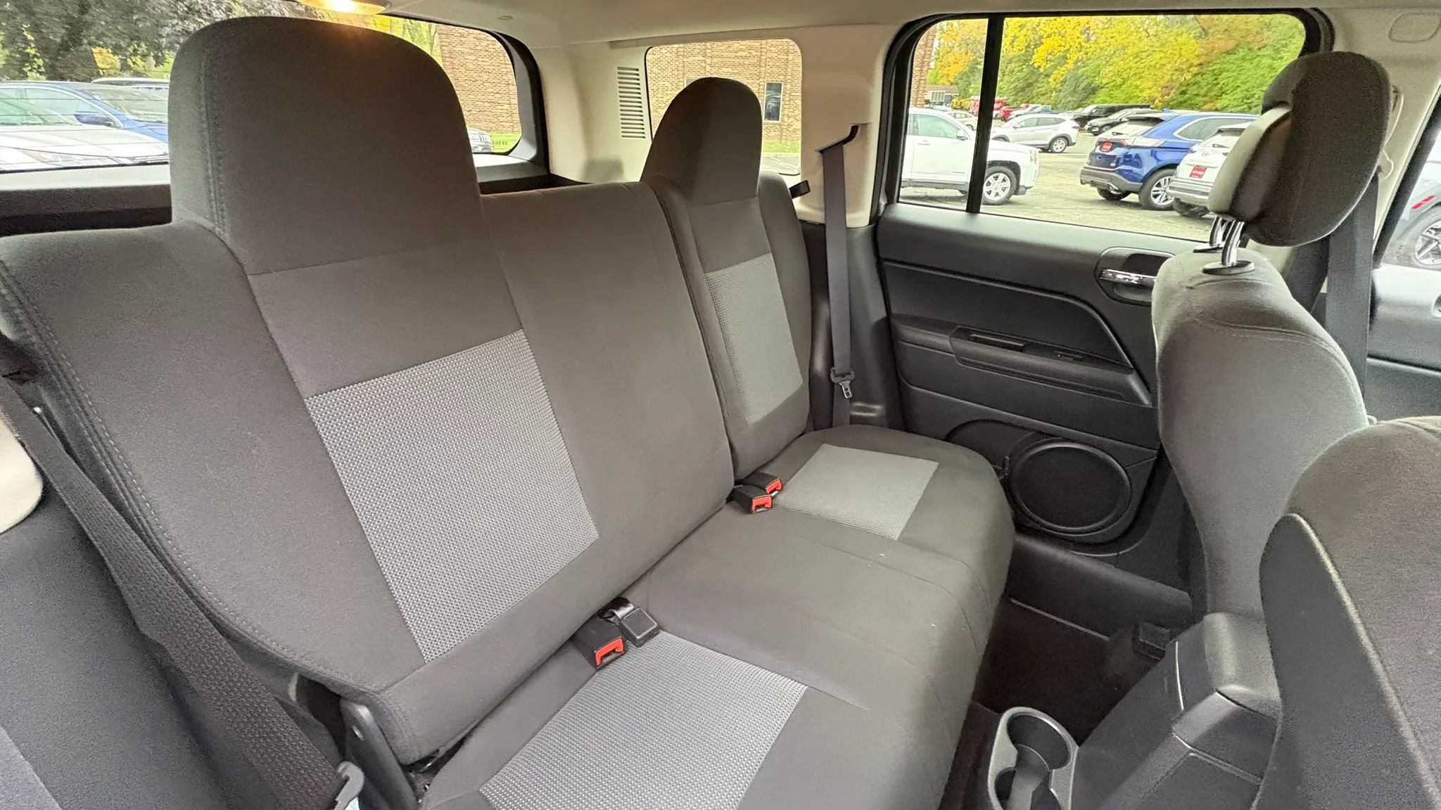 Used 2015 Jeep Patriot Sport w/ Power Value Group AWD/4WD image 31