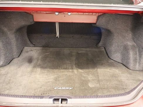 Used 2016 Toyota Camry XLE image 27