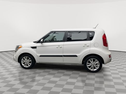 Used 2013 Kia Soul + image 25